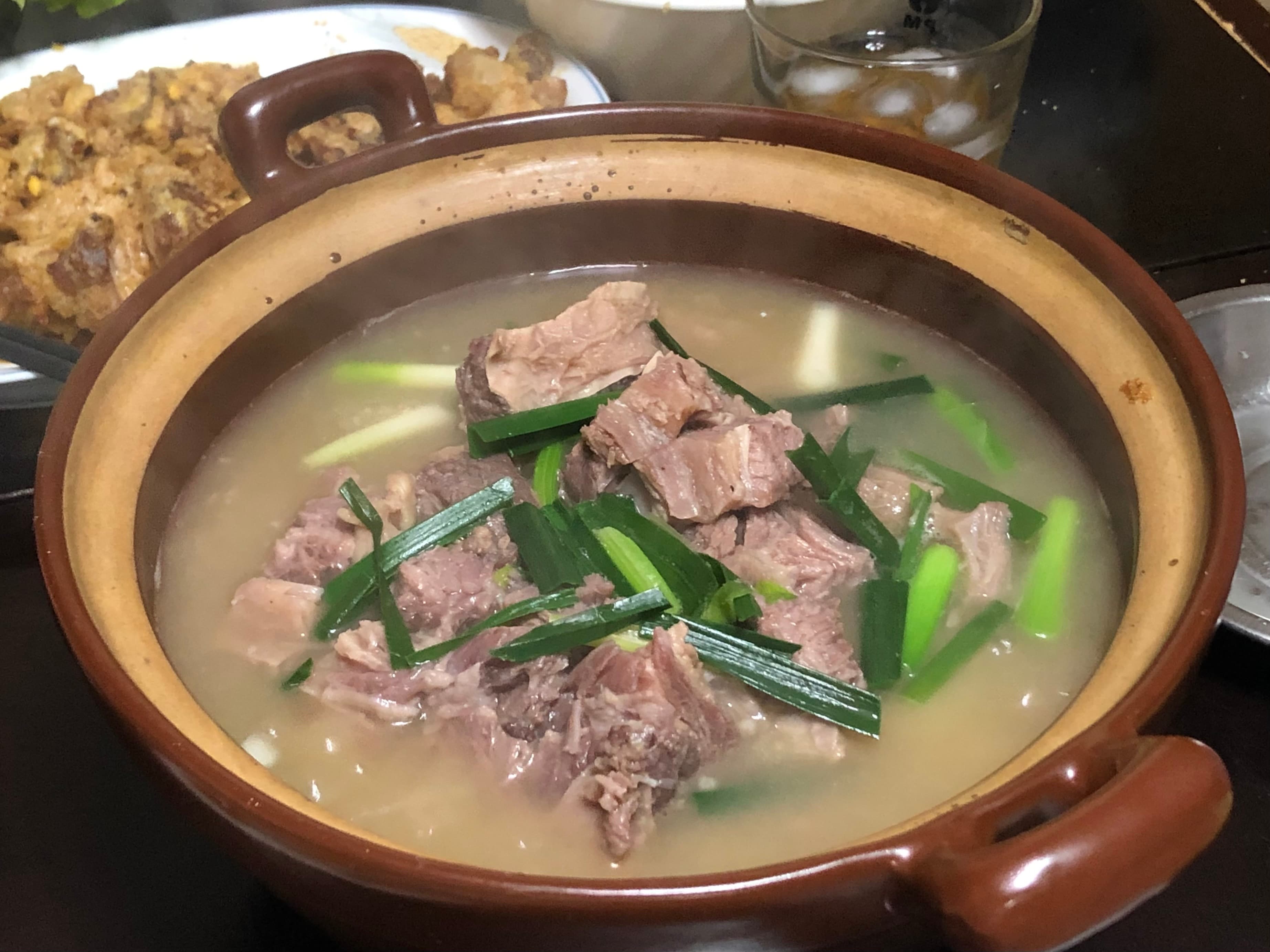 Beef brisket and radish soup in clay pot
